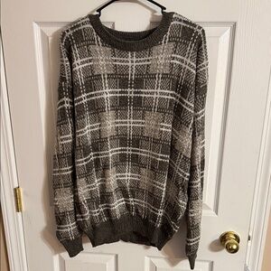 Plaid Pattern Men's Sweater - Gray and White